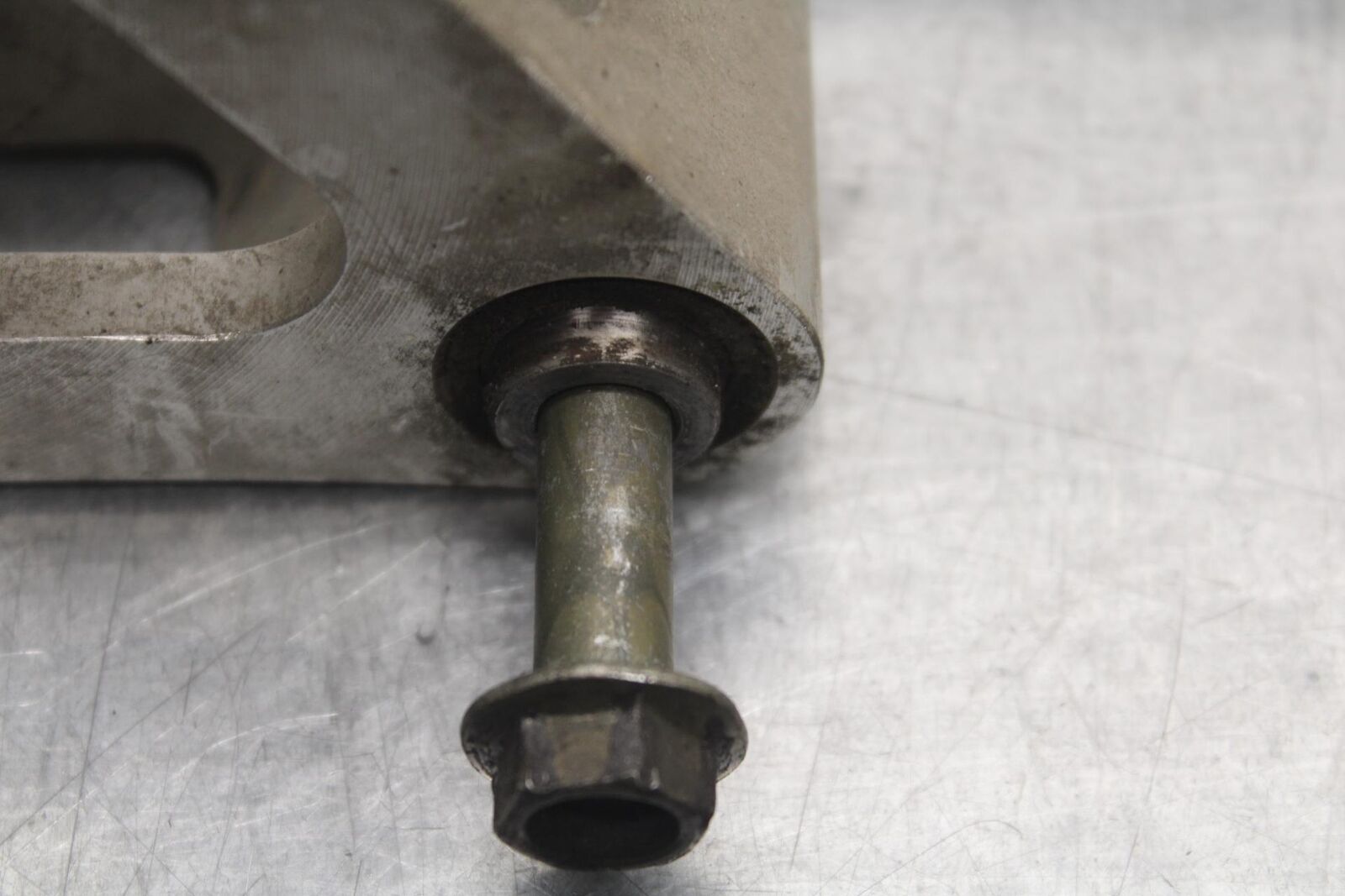 2007 Yamaha YZF R1 REAR DOGBONE SHOCK LINKAGE LINK BB83