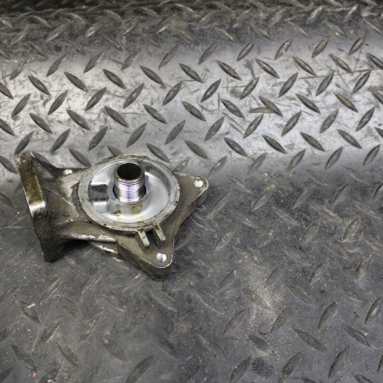 06-07 KAWASAKI NINJA ZX10R ENGINE OIL FILTER HOUSING  BB186