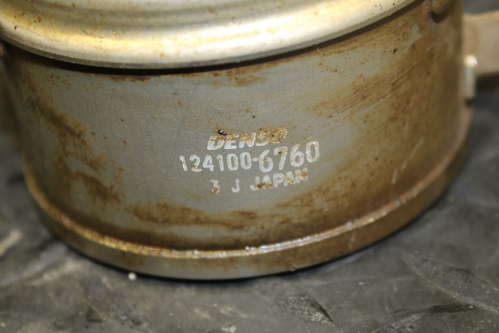 07 YAMAHA YZF R1 ENGINE MOTOR OIL COOLER  BB191 C