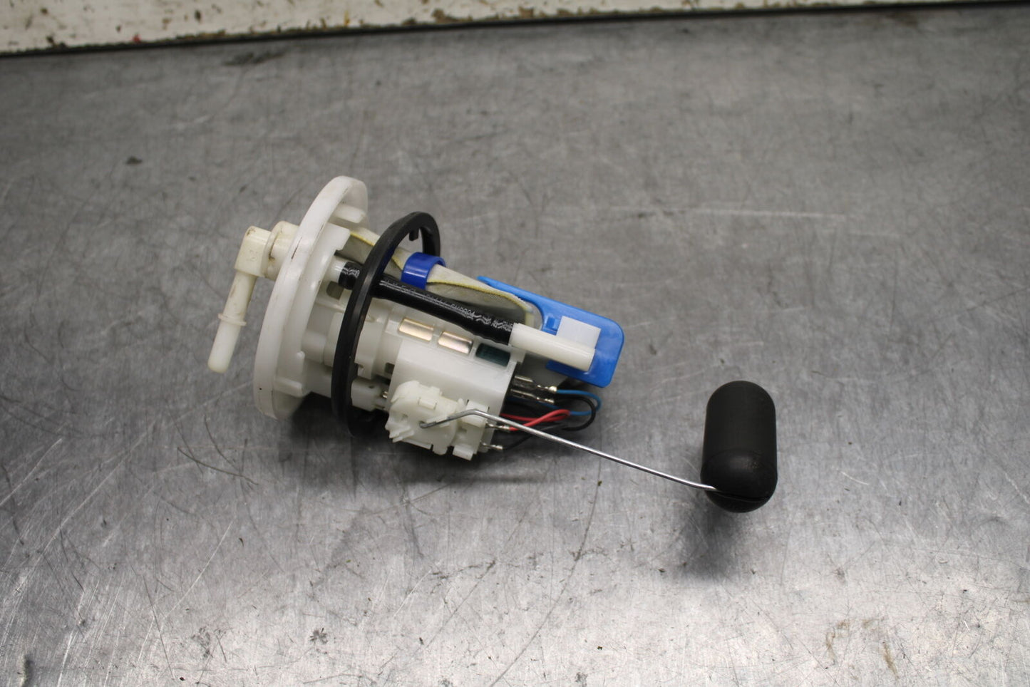 15-17 YAMAHA YZF R3 FUEL PUMP GAS PETROL SENDER UNIT BB111