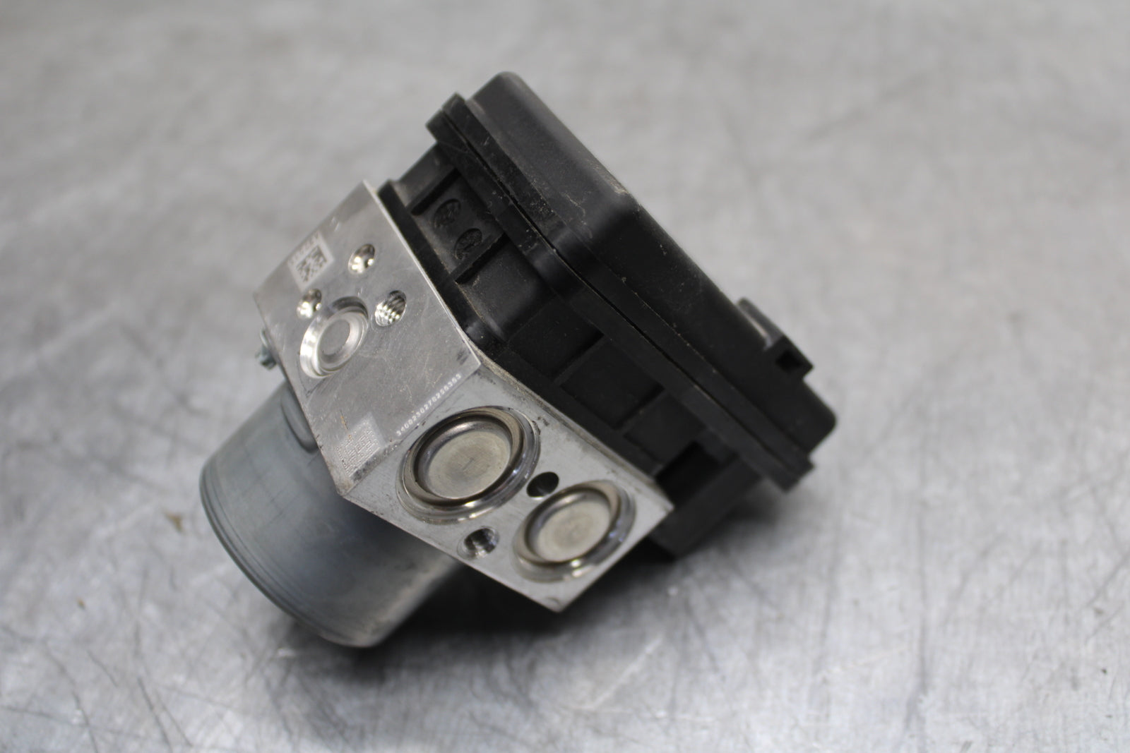 22-24 YAMAHA XSR900 ABS PUMP UNIT MODULE BB710