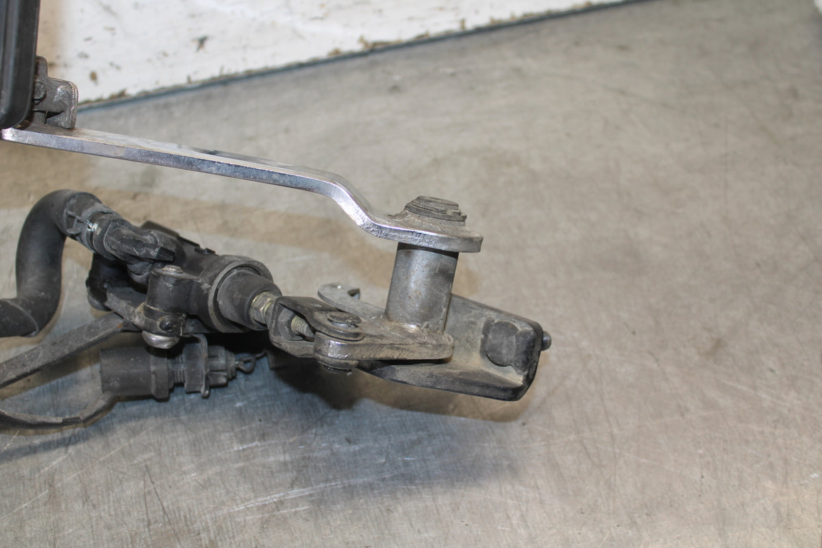 05-06 YAMAHA ROAD STAR XV1700A REAR BACK BRAKE MASTER CYLINDER W RESERVOIR BB703