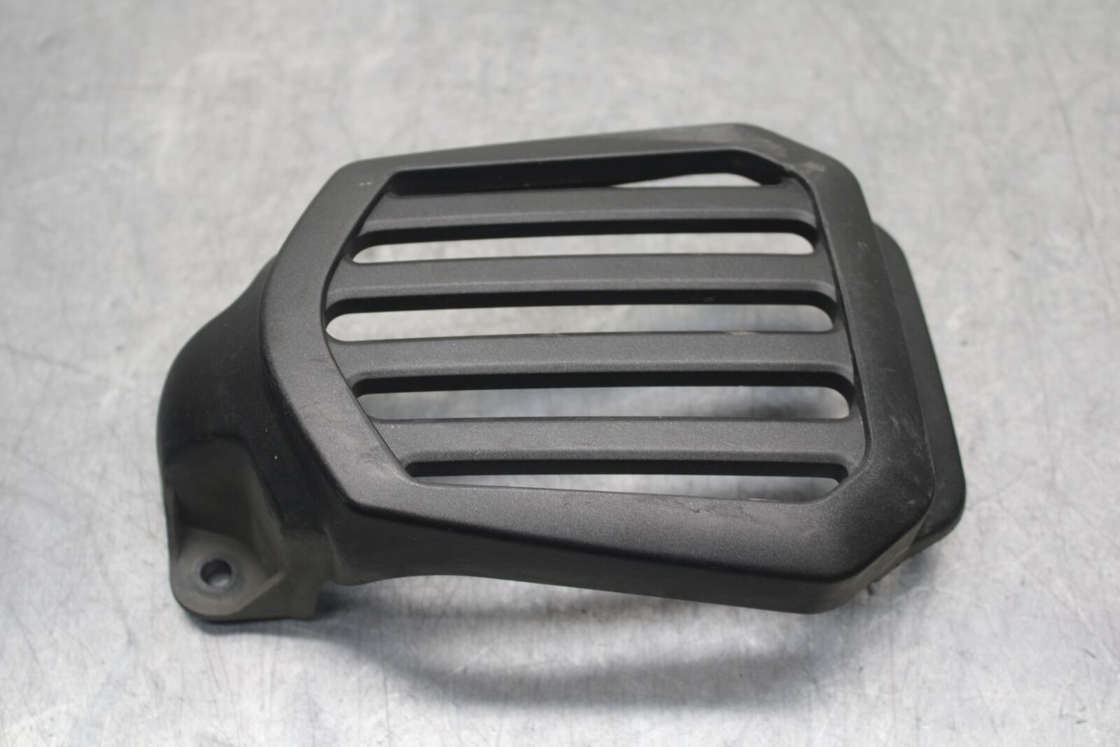 2007 Yamaha V Star 1300 XVS1300A VOLTAGE RECTIFIER COVER BB78
