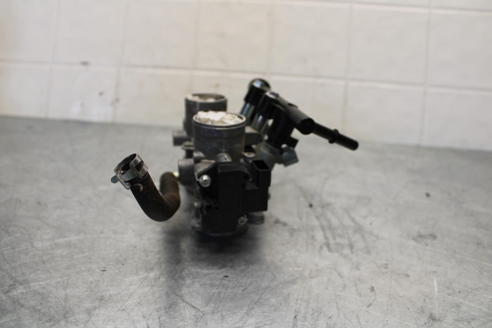 17-18 YAMAHA YZF R3 MAIN FUEL INJECTORS / THROTTLE BODIES BB438