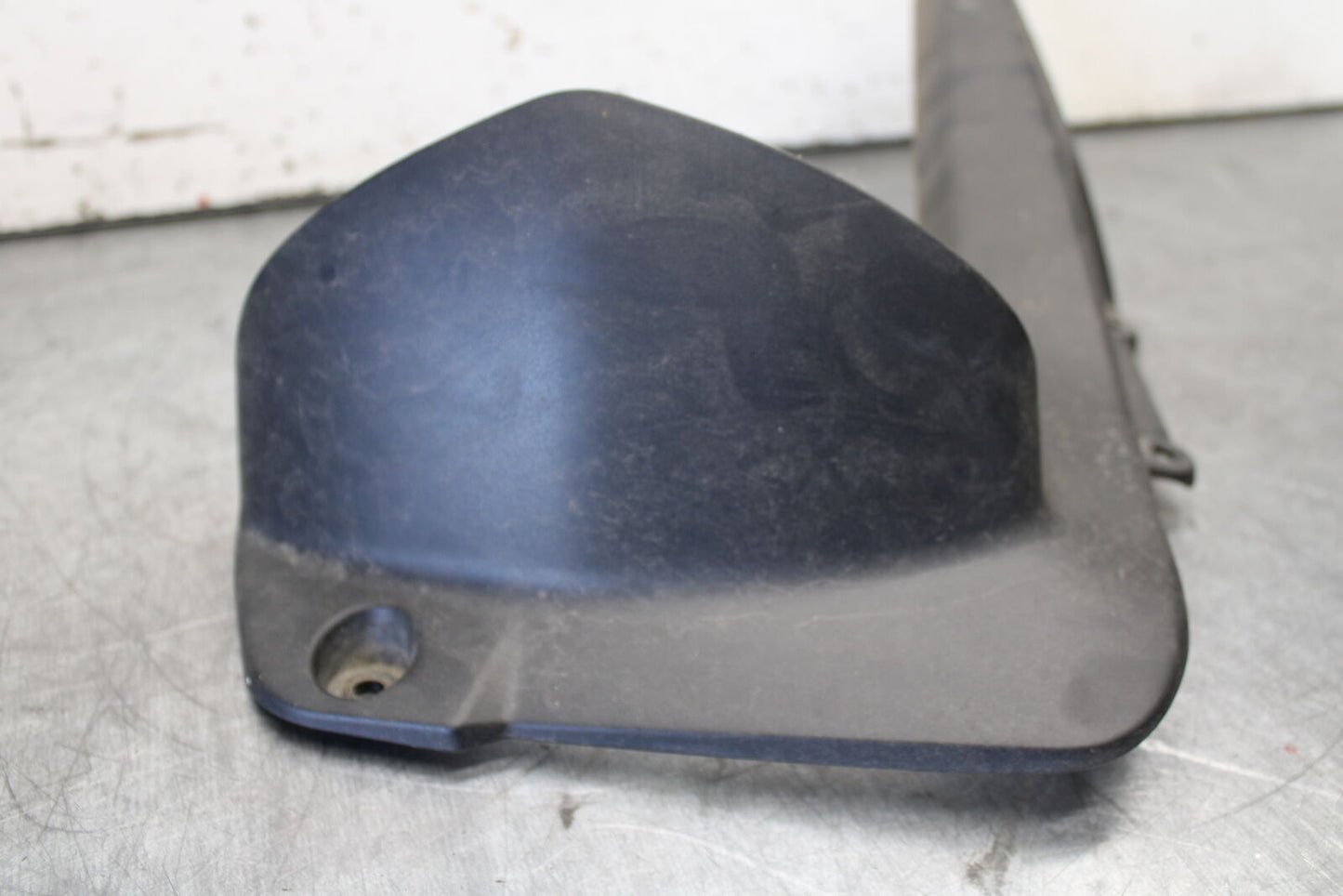 12-17 KAWASAKI ER-6N Z650 REAR BACK DRIVE CHAIN GUARD COVER SHIELD BB709