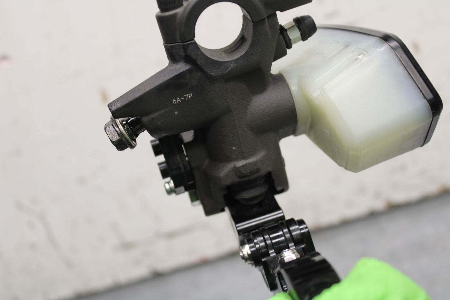 12-13 KAWASAKI Z1000 FRONT BRAKE MASTER CYLINDER w/ LEVER BB743