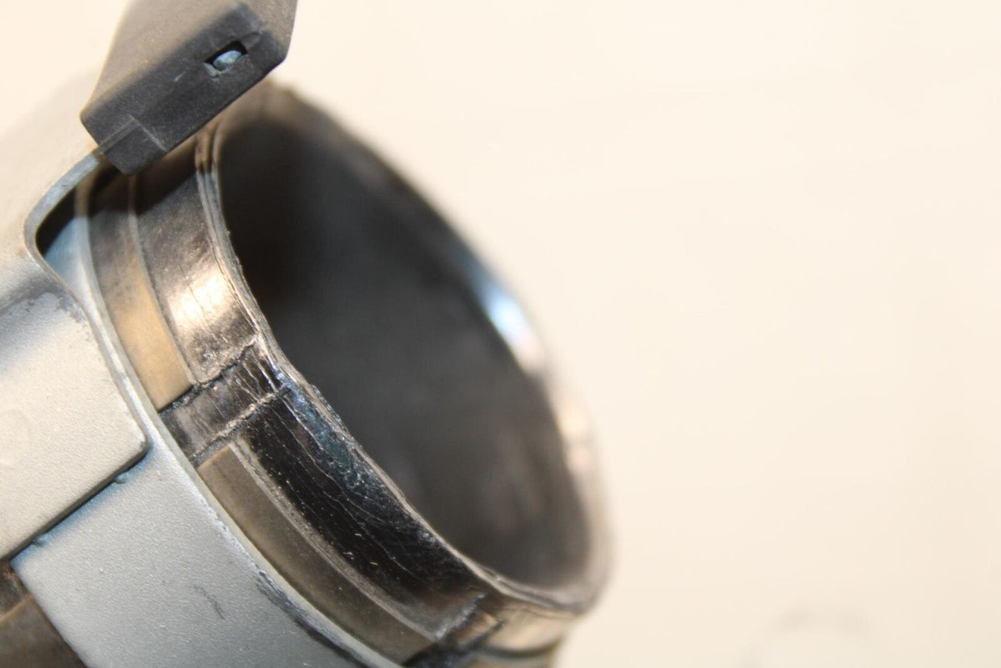 2006 Kawasaki Ninja ZX10R EXHAUST PIPE MUFFLER SLIP ON CAN SILENCER BB581