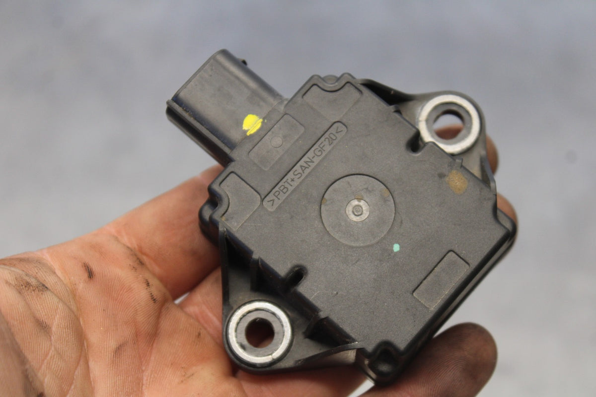 20-23 APRILIA RS660 TIP OVER BANK ANGLE CRASH SENSOR SWITCH  BB889