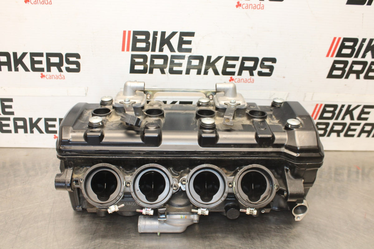 25 KAWASAKI Z900 1,659km ENGINE TOP END CYLINDER HEAD BB928