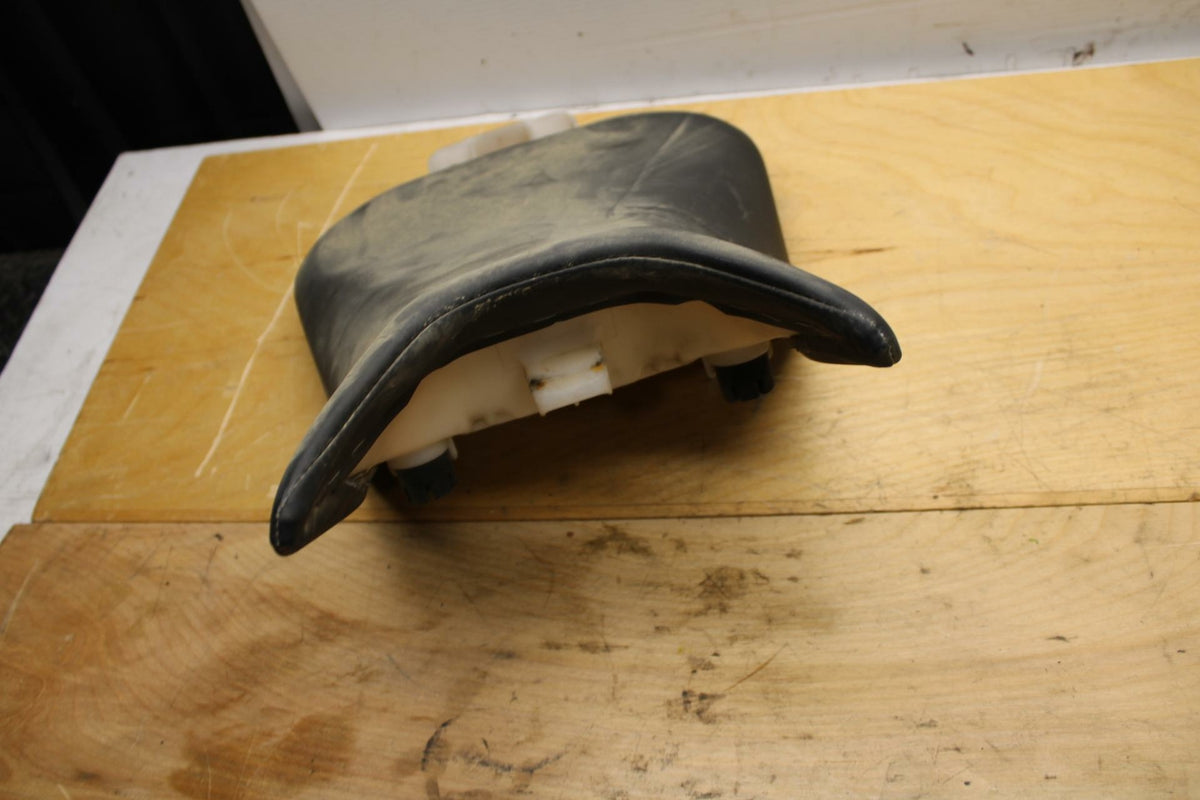 13-15 HONDA CBR500R FRONT DRIVERS SEAT PAD SADDLE PILLION 77100-MGZ-J01 BB315