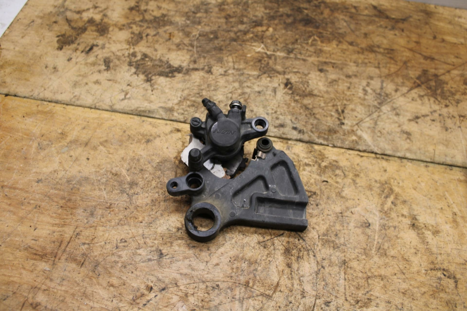 13-18 KAWASAKI NINJA ZX6R REAR BACK BRAKE CALIPER W MOUNT BRACKET BB342