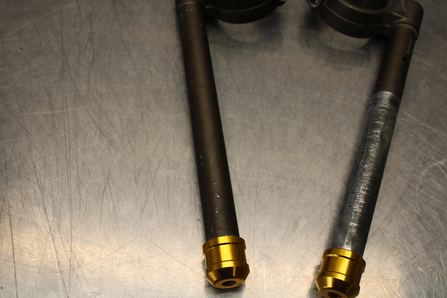 04-05 KAWASAKI NINJA ZX10R LEFT RIGHT CLIP ON ONS HANDLEBARS PAIR SET BB163