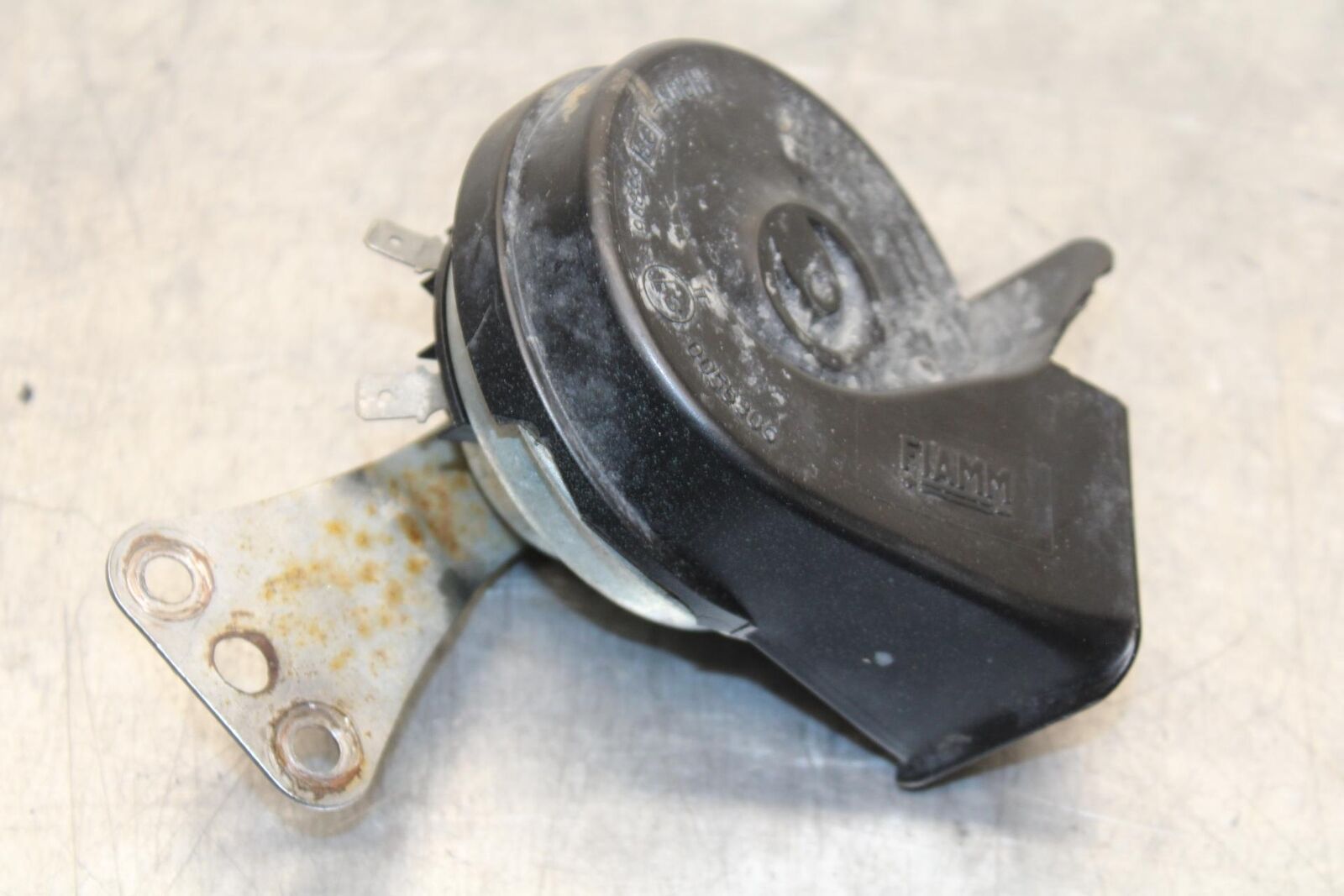 1977 Honda CB550K --- HORN SIGNAL BB592