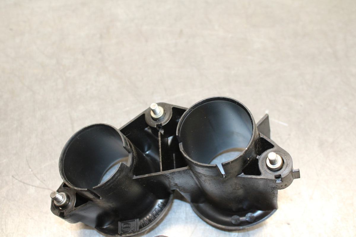 03-04 HONDA CBR600RR AIRBOX INTAKE VELOCITY STACKS BB127