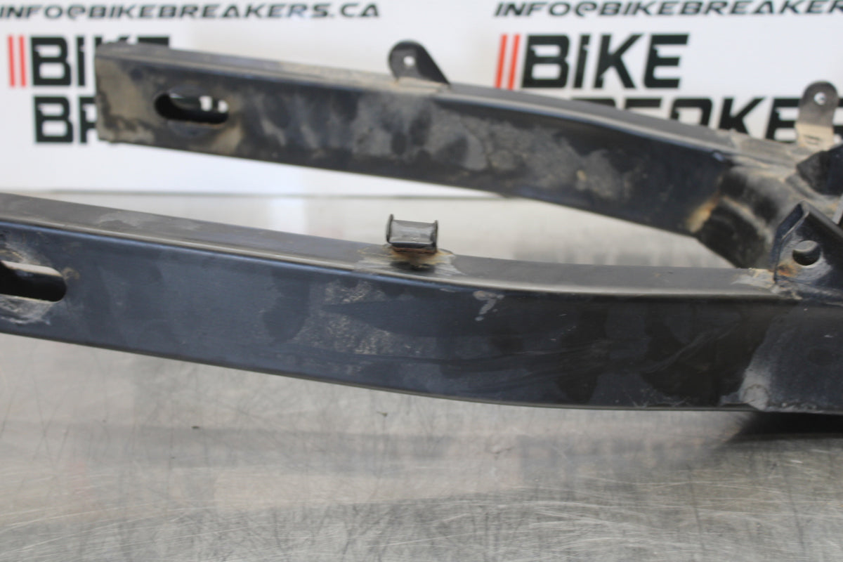 04-09 SUZUKI GS500F REAR SWINGARM BACK SUSPENSION SWING ARM BB165