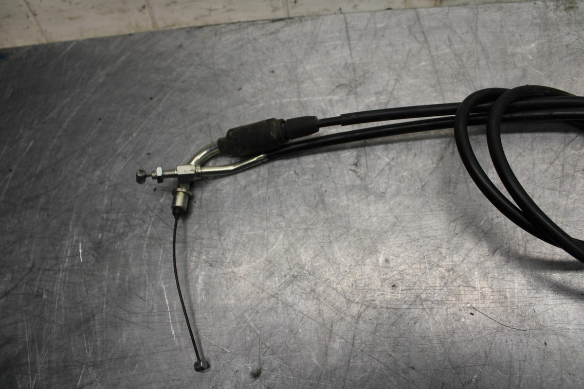 11-22 SUZUKI GSXR 600  THROTTLE CABLES LINES BB485