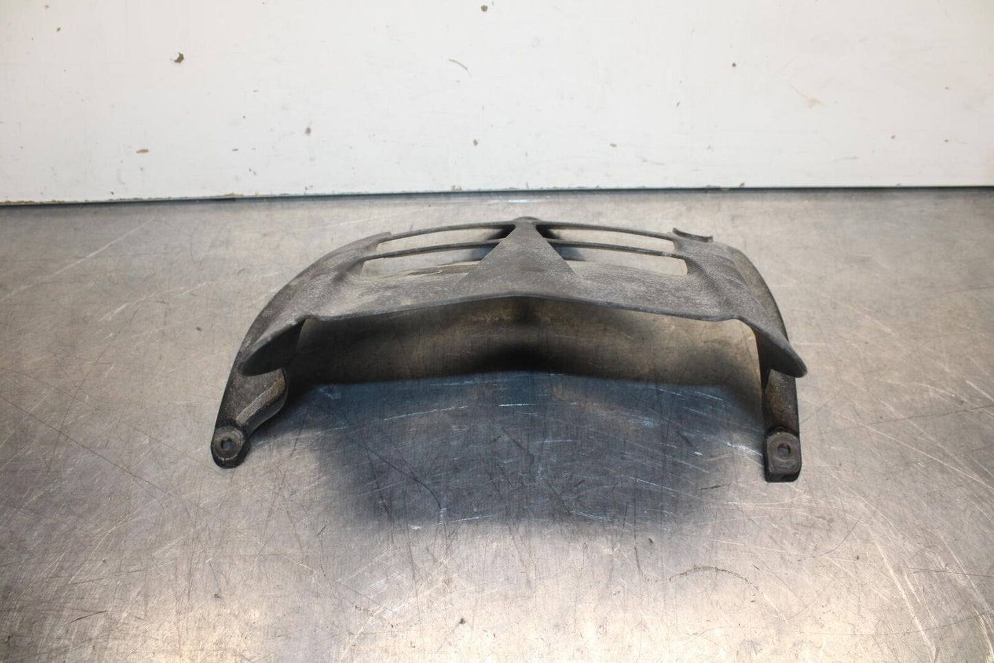 23 KAWASAKI NINJA ZX6R 636 REAR BACK WHEEL TIRE HUGGER FENDER BB609