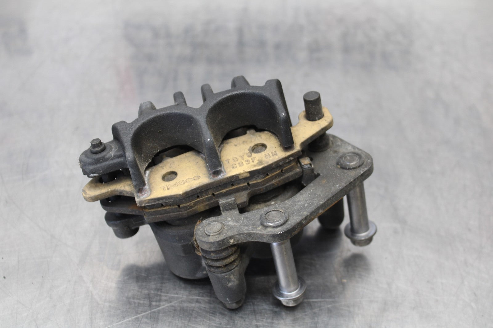 08 KAWASAKI VULCAN 900 FRONT BRAKE CALIPER BB184