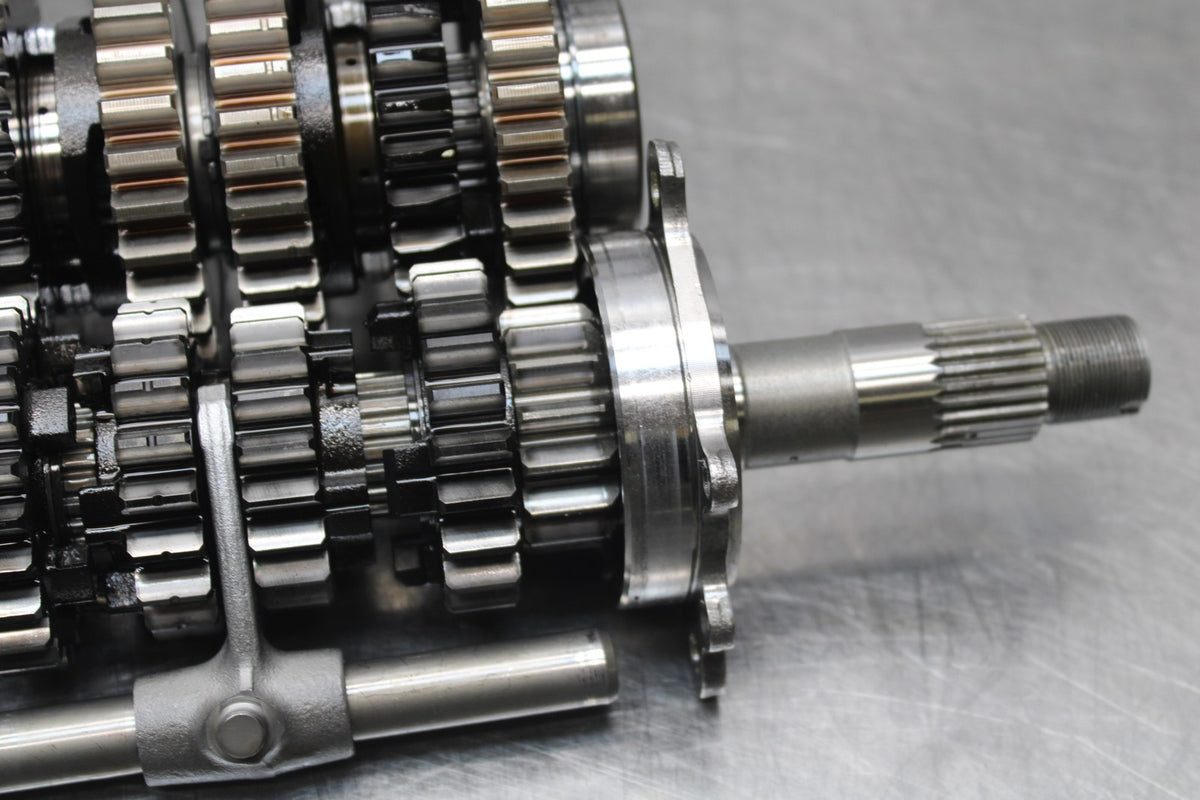 18 YAMAHA YZF R1  ENGINE MOTOR TRANSMISSION TRANNY GEARS BB838