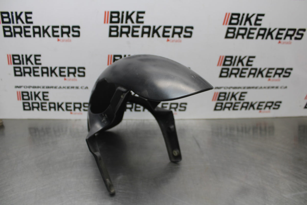 02 DUCATI MONSTER 620 FRONT WHEEL FENDER COWL FAIRING BB851