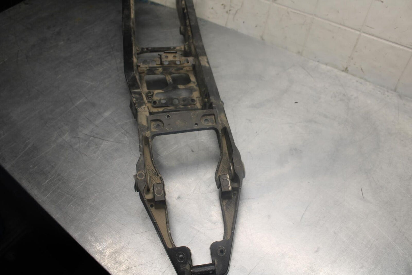 07-08 KAWASAKI NINJA ZX6R REAR SUBFRAME BACK SUB FRAME 32160-0258 BB456