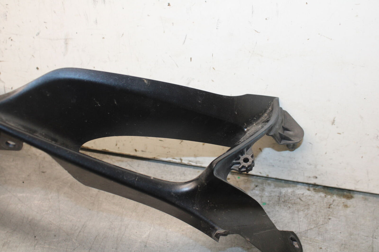 08-09 SUZUKI GSXR600 FRONT CENTER COWL FAIRING BB728