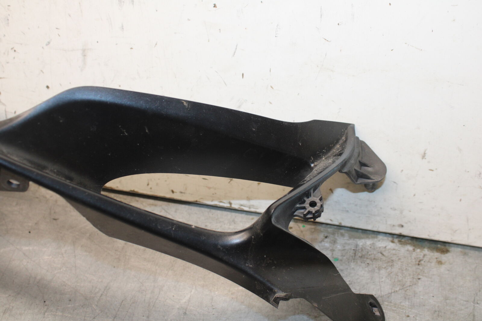 08-09 SUZUKI GSXR600 FRONT CENTER COWL FAIRING BB728