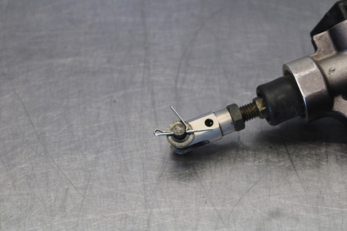 05 YAMAHA YZF R6 REAR BACK BRAKE MASTER CYLINDER W RESERVOIR BB894