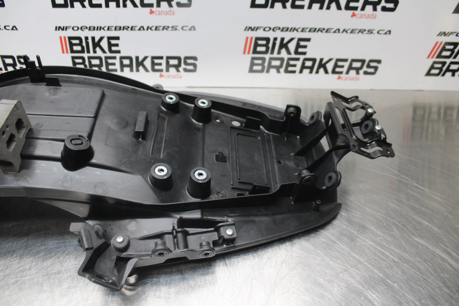 23-24 KAWASAKI NINJA ZX14R NEW!! REAR TAIL UNDERTAIL FAIRING COWL FENDER BB169