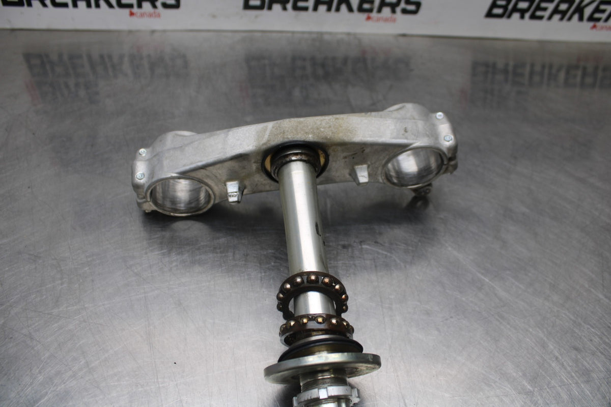 06-07 SUZUKI GSXR 600 FRONT FORKS CLAMP LOWER TRIPLE TREE STEM BB822