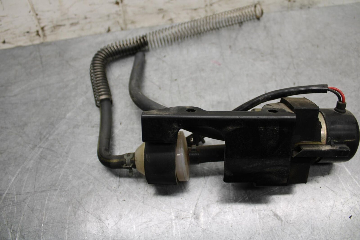 2001 Kawasaki Ninja ZX6 ZX600E FUEL PUMP GAS PETROL SENDER UNIT BB547