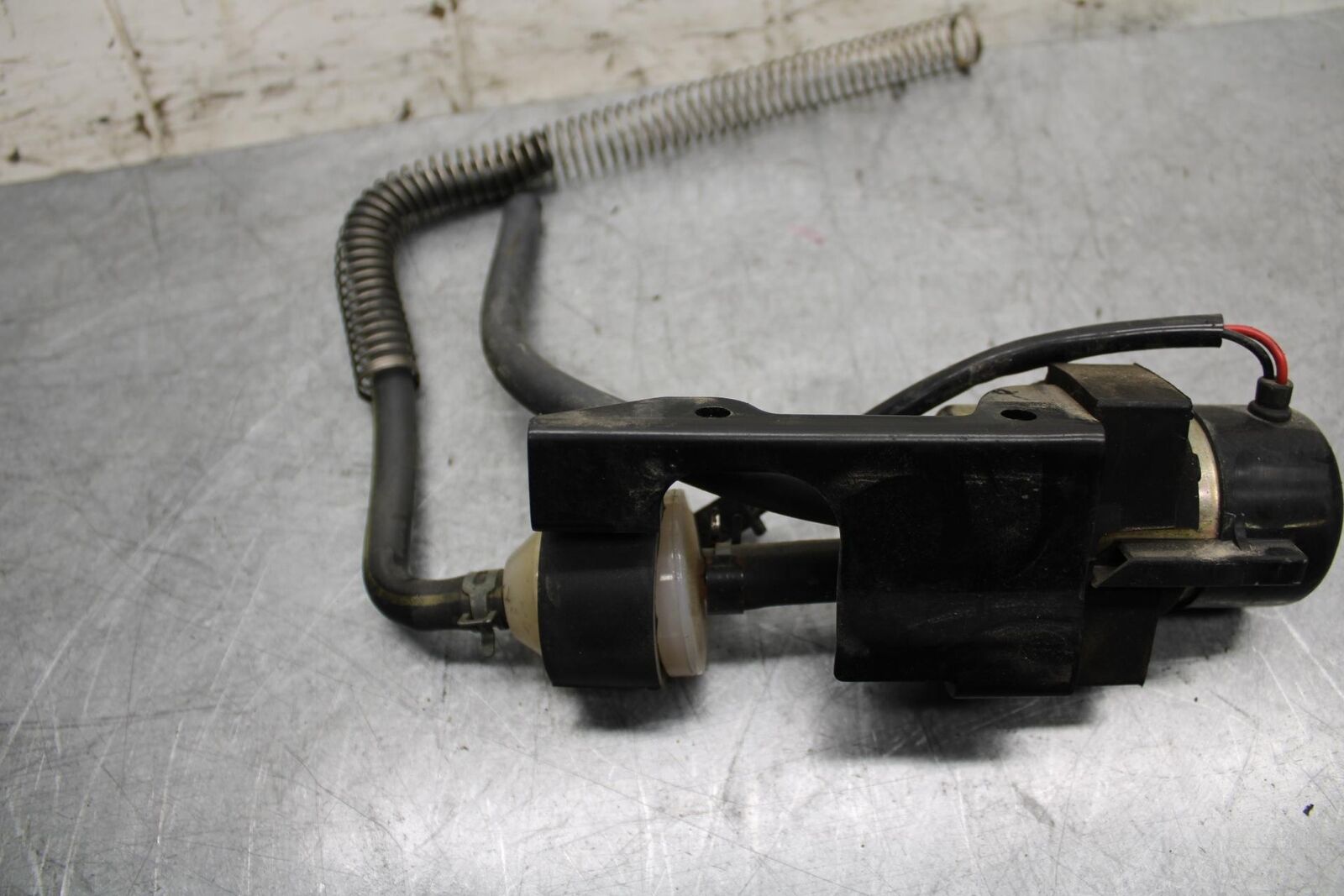 2001 Kawasaki Ninja ZX6 ZX600E FUEL PUMP GAS PETROL SENDER UNIT BB547