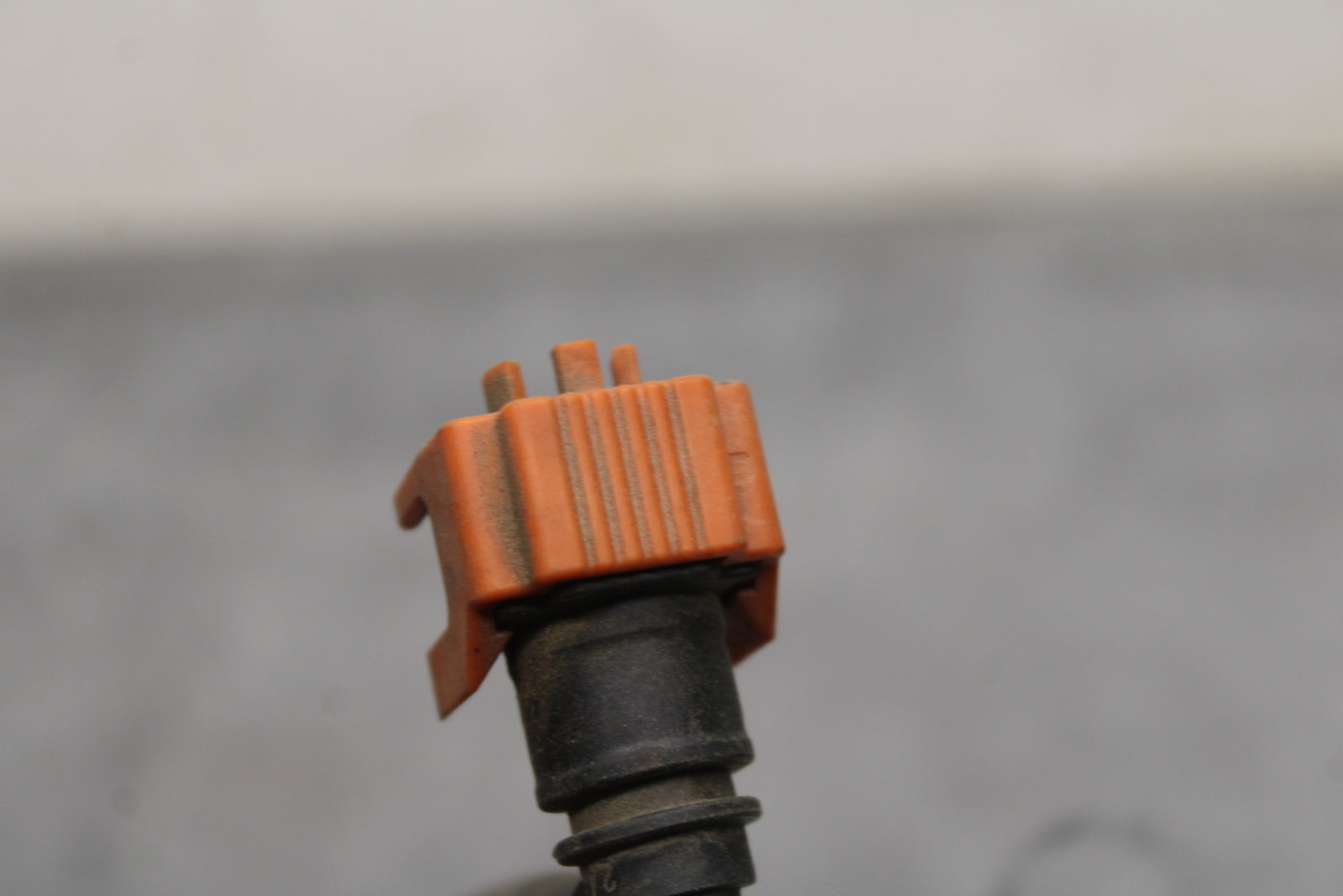 04-05 YAMAHA YZF R1 FUEL HOSE GAS LINE TUBE PIPE BB131