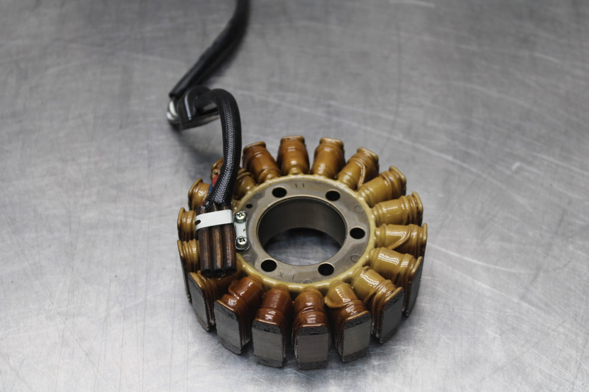 03 SUZUKI GSXR600 STATOR GENERATOR ALTERNATOR MAGNETO BB801