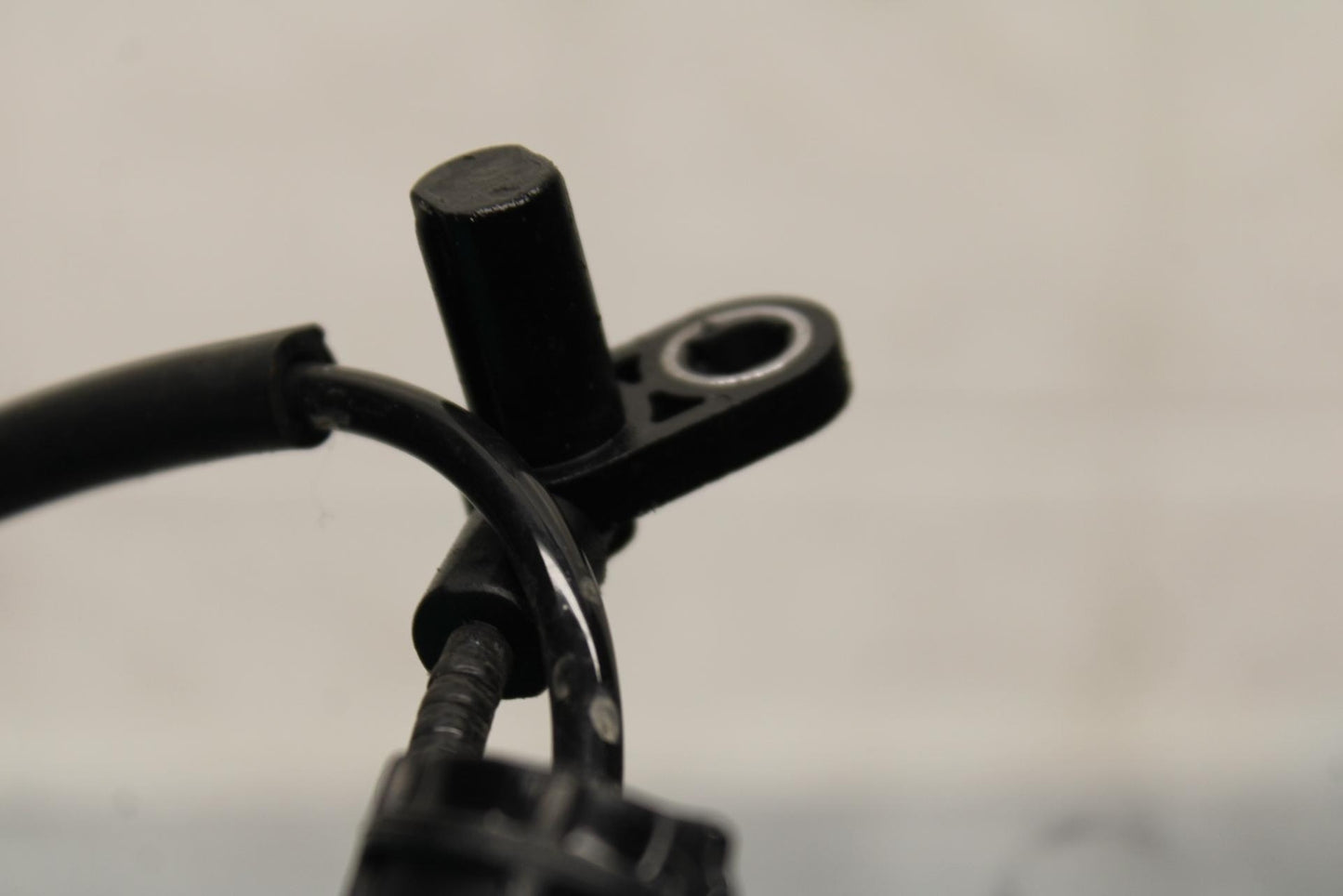 20 KAWASAKI Z400 ER400 ABS REAR ABS BRAKE SENSOR BB586