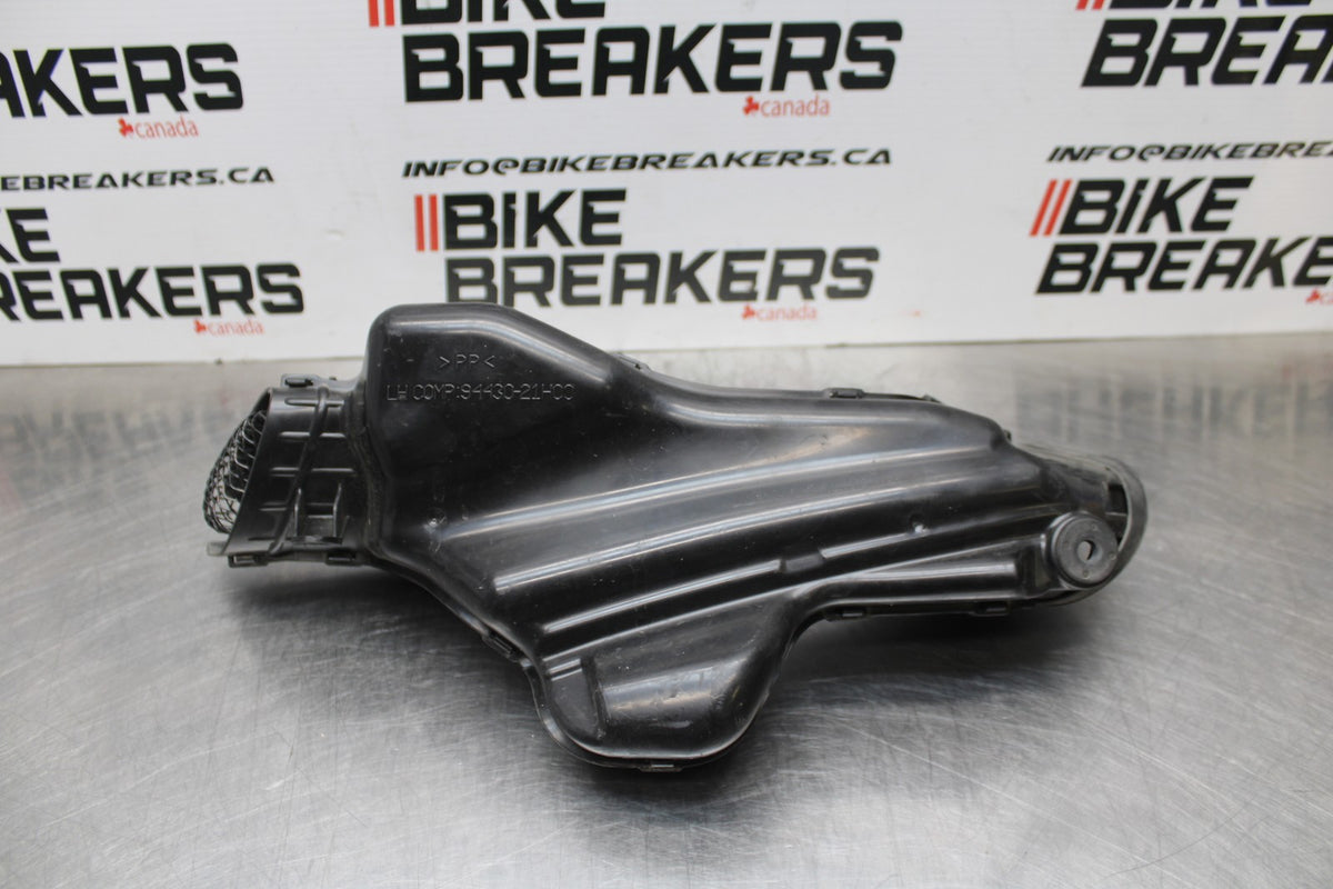 07 SUZUKI GSXR1000 RIGHT LEFT AIR INTAKE DUCTS BB770