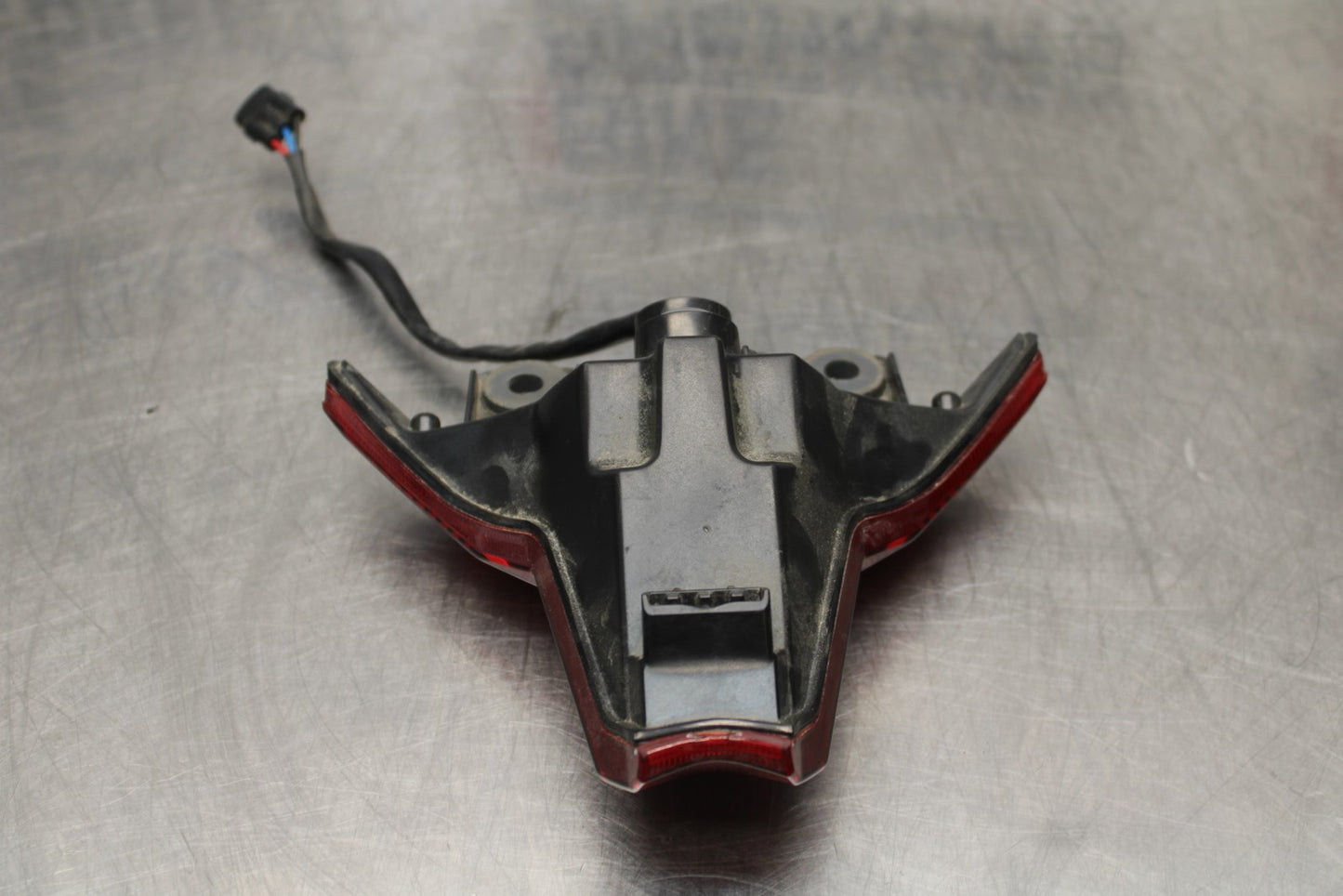 21-23 KAWASAKI NINJA ZX6R REAR TAIL TAILLIGHT BACK BRAKE LIGHT BB179