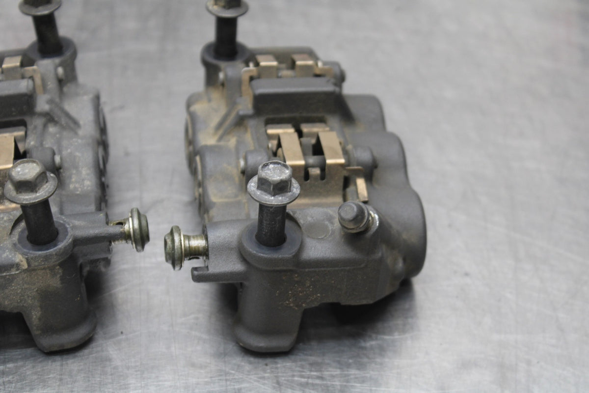 07-08 YAMAHA YZF R1 RIGHT LEFT FRONT BRAKE CALIPER SET PAIR CALIPERS BB771