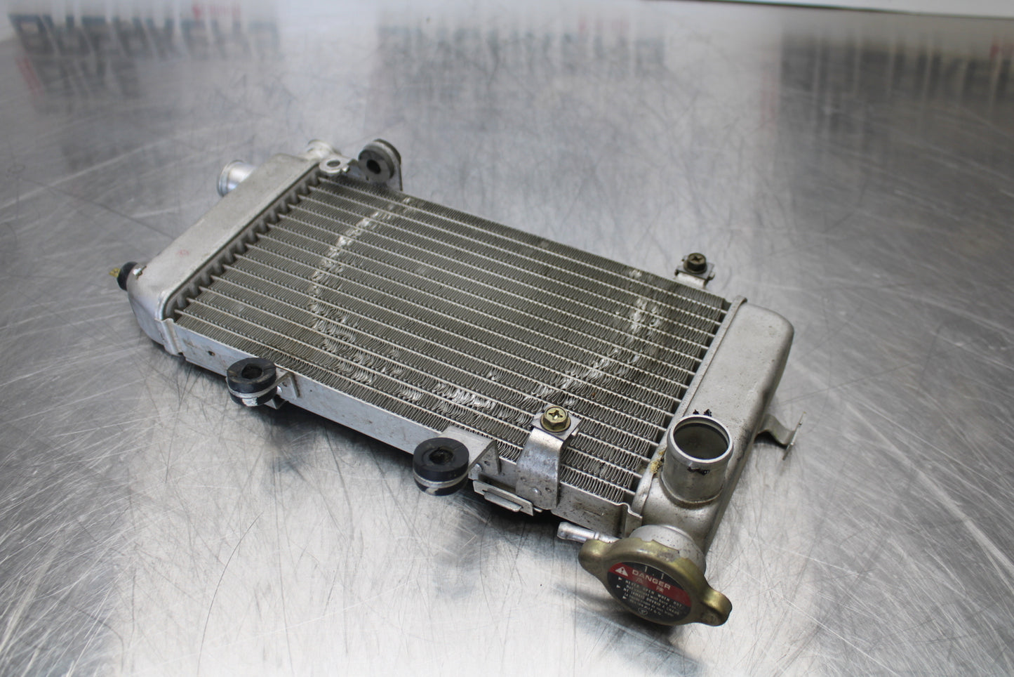 98-05 HONDA SUPER HAWK 1000 VTR1000F RIGHT ENGINE RADIATOR MOTOR COOLER BB152