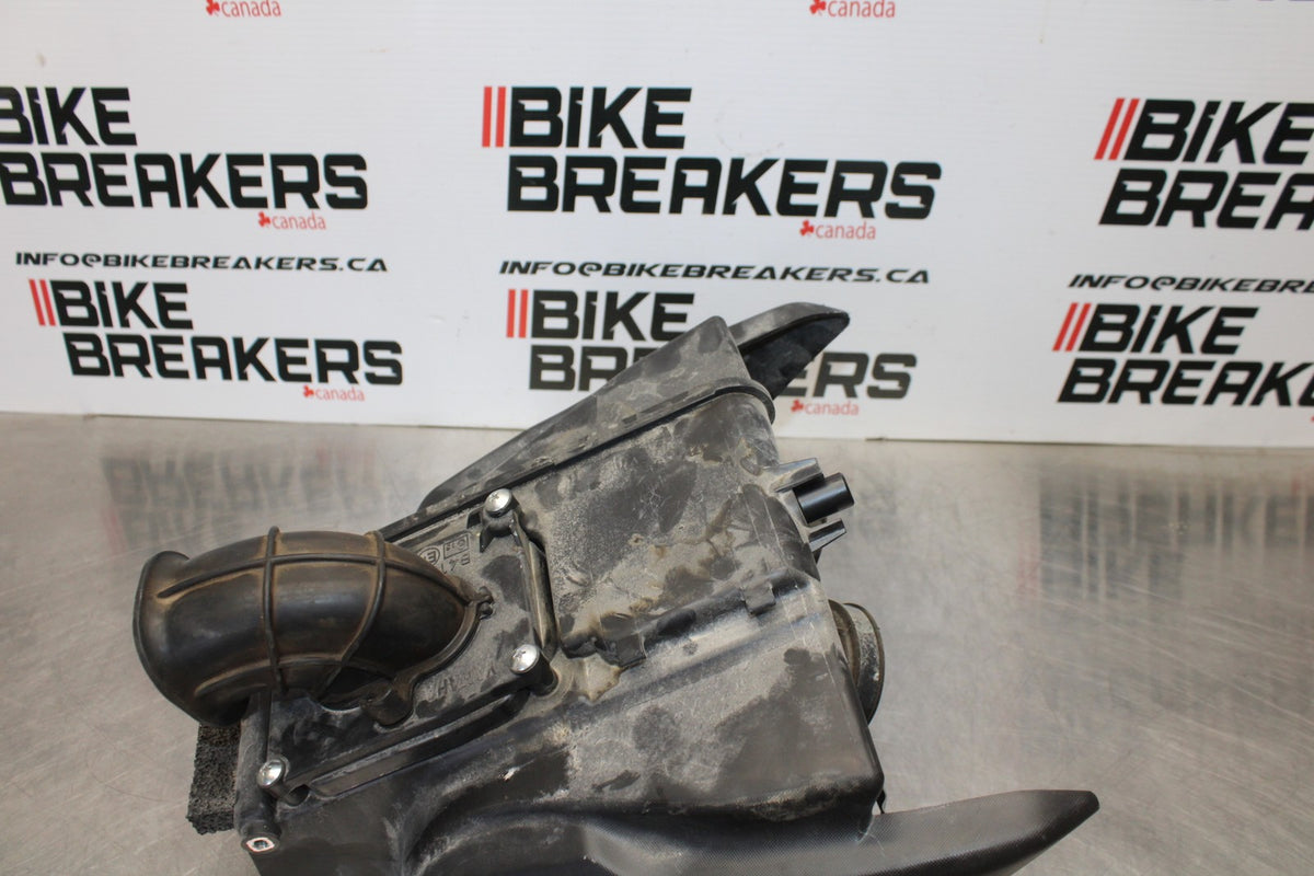 22-25 YAMAHA YZF R7 AIRBOX AIR INTAKE FILTER BOX BB182