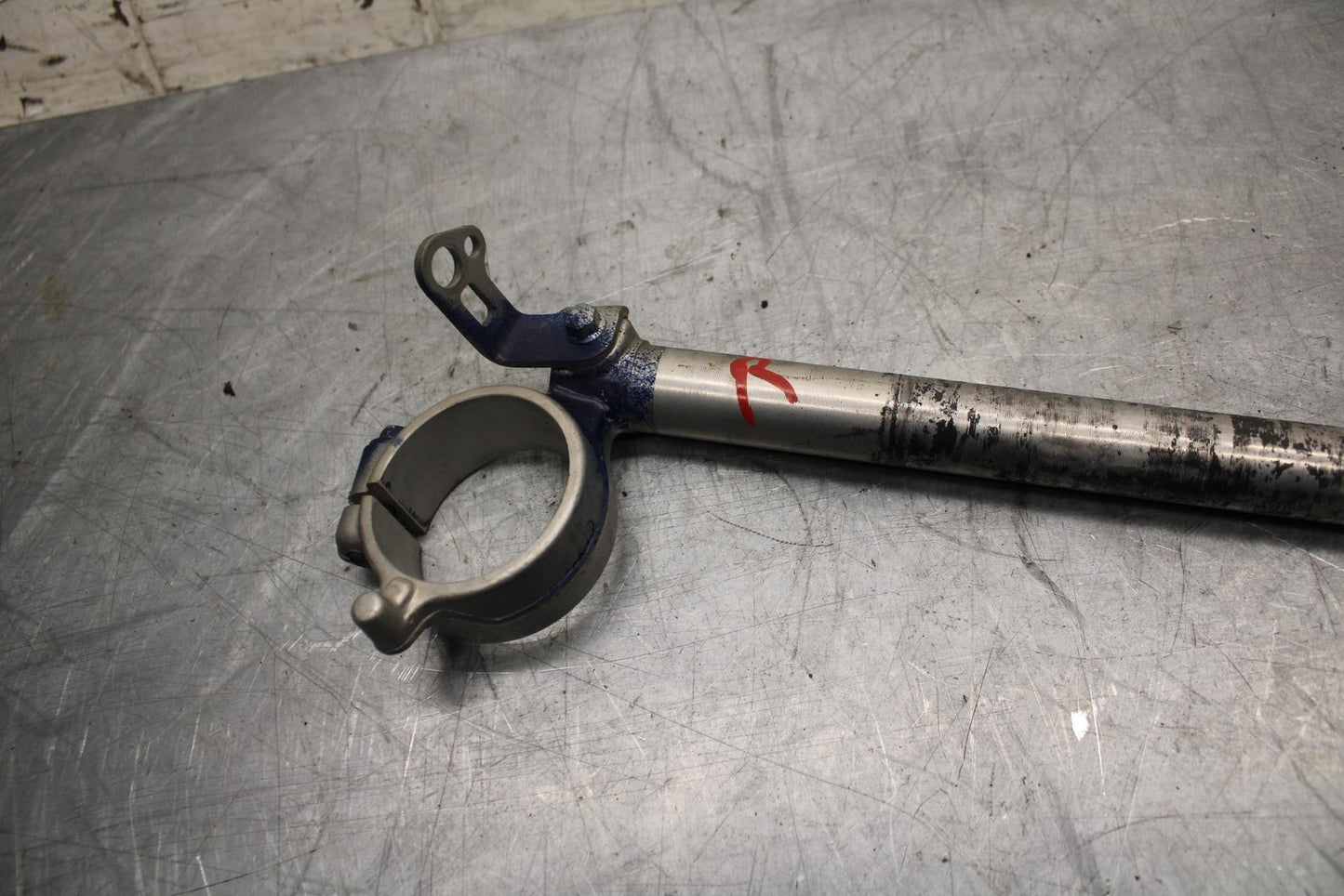 06-07 SUZUKI GSXR600 RIGHT CLIP ON HANDLEBAR 56111-01H00 BB499