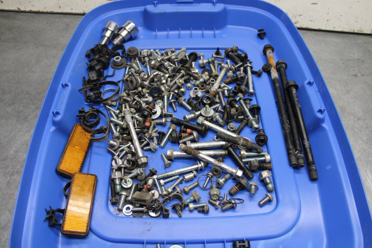 14-15 YAMAHA V STAR 1300 XVS1300CT TOURER MOUNTING BOLTS HARDWARE MOTOR BB722