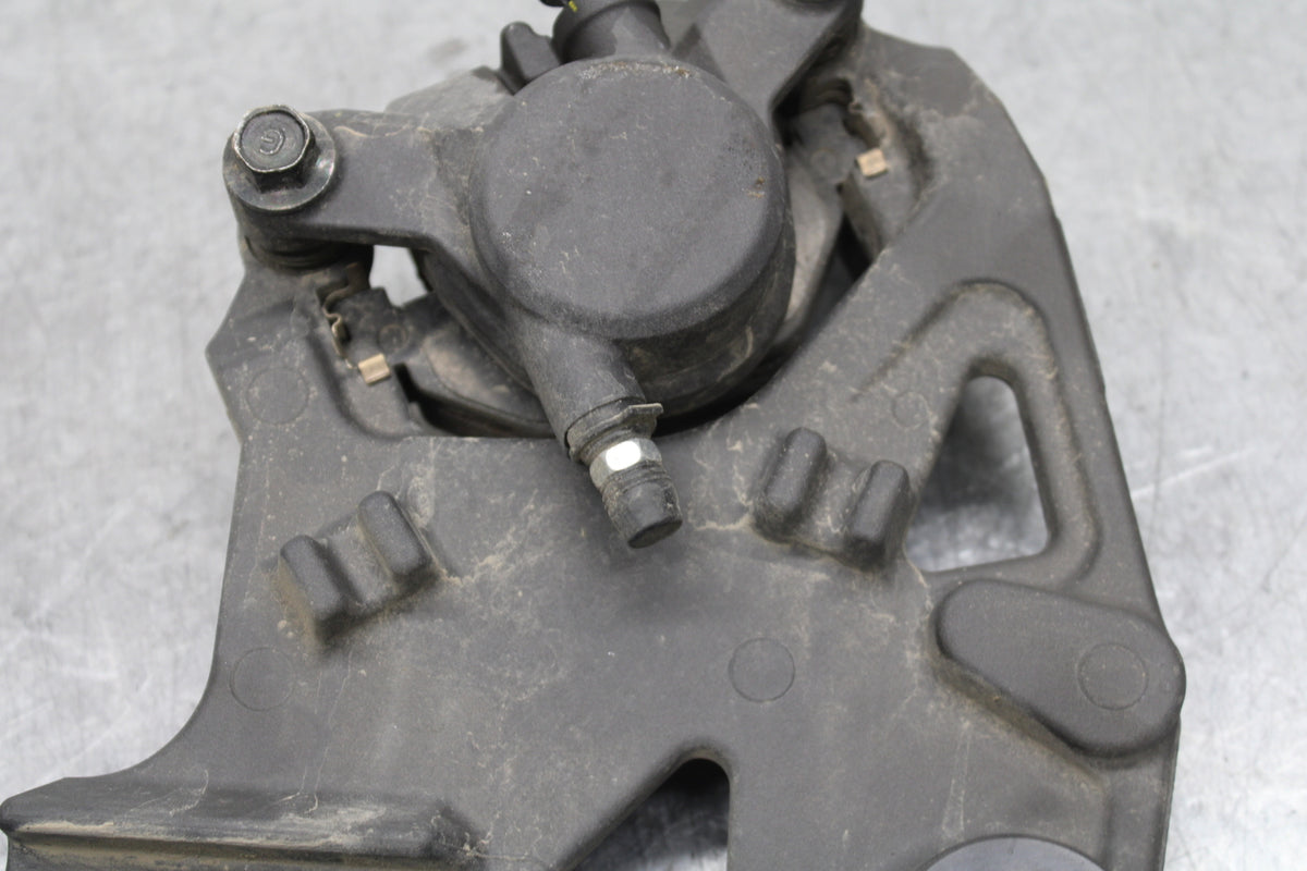 17-24 YAMAHA BOLT XVS950 REAR BACK BRAKE CALIPER W MOUNT BRACKET BB729