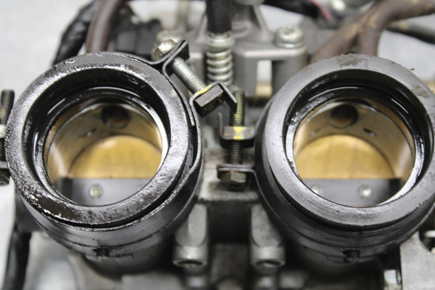 2006 Honda CBR600F4i MAIN FUEL INJECTORS / THROTTLE BODIES 16400-MBW-A12 BB567