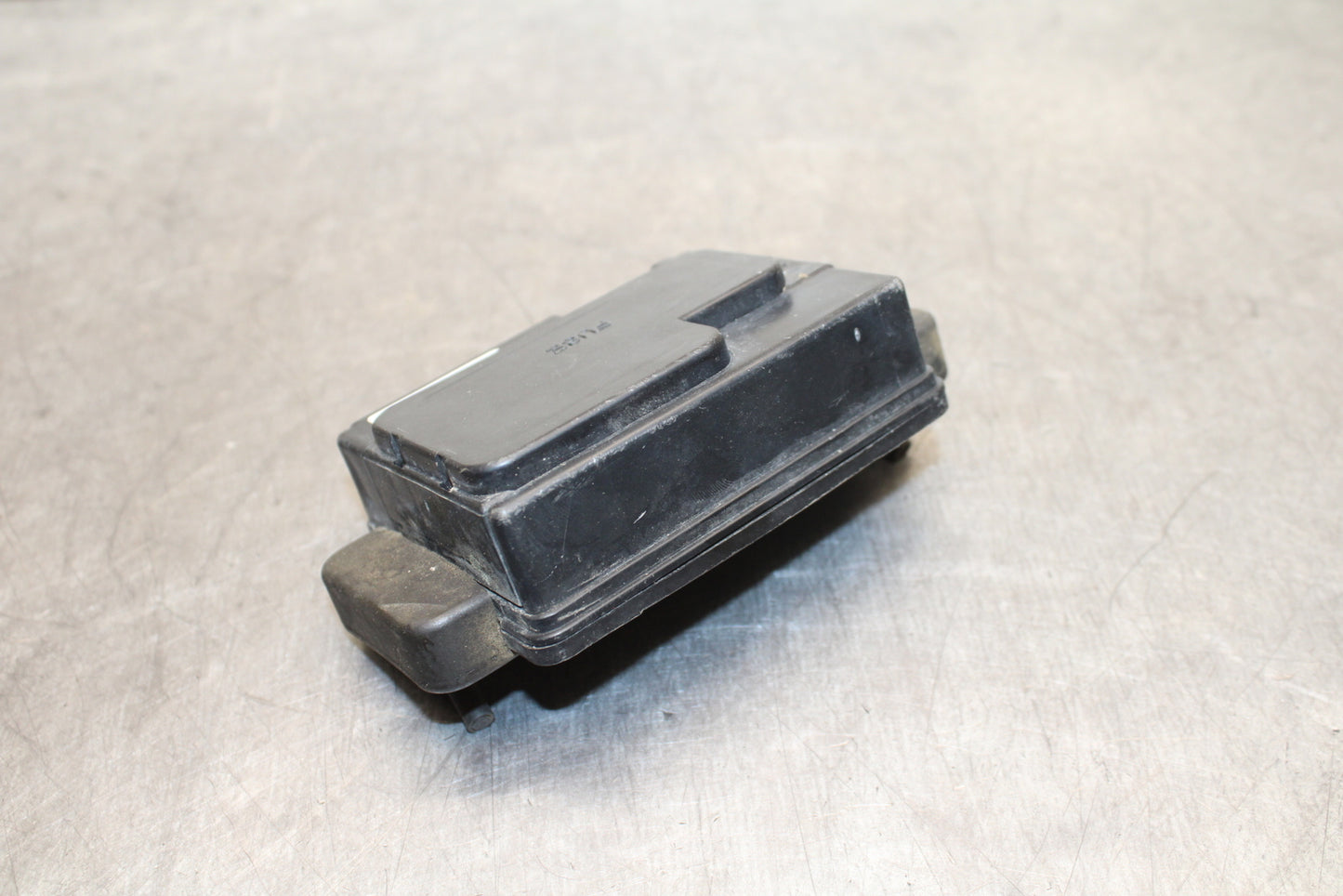 03-08 KAWASAKI VULCAN 1600 FUSE BOX BB123