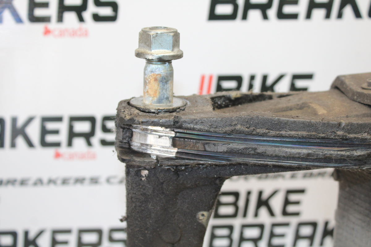 03 SUZUKI SV650S REAR SWINGARM BACK SUSPENSION SWING ARM BB167