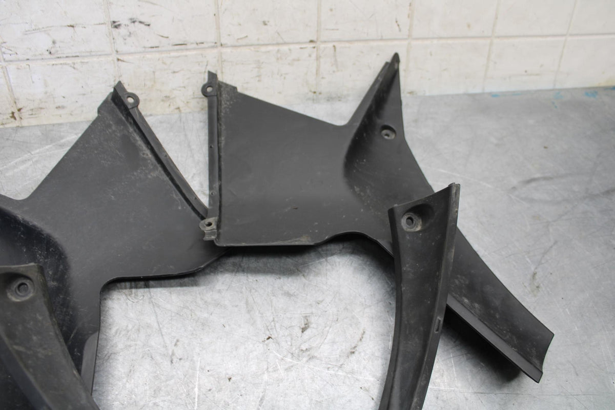 2015 Yamaha YZF R3  INNER FAIRINGS COWLS PANELS TRIMS 1WD-XF83M-30-P1 BB526