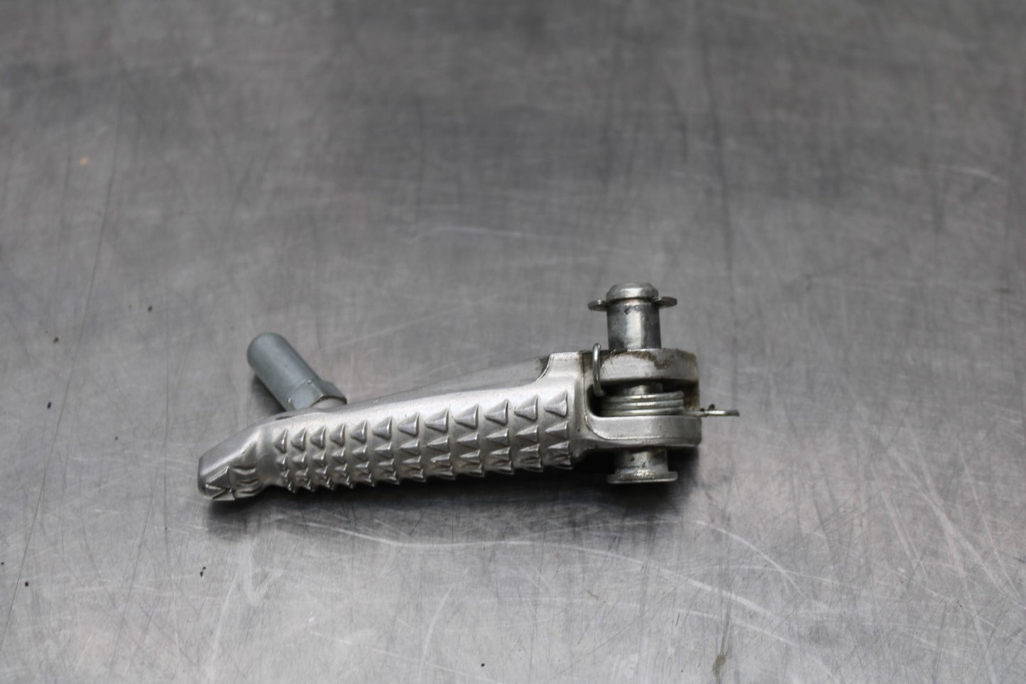 13-17 KAWASAKI NINJA 300 EX300 ABS RIGHT FRONT FOOT REST PEG STEP BB187