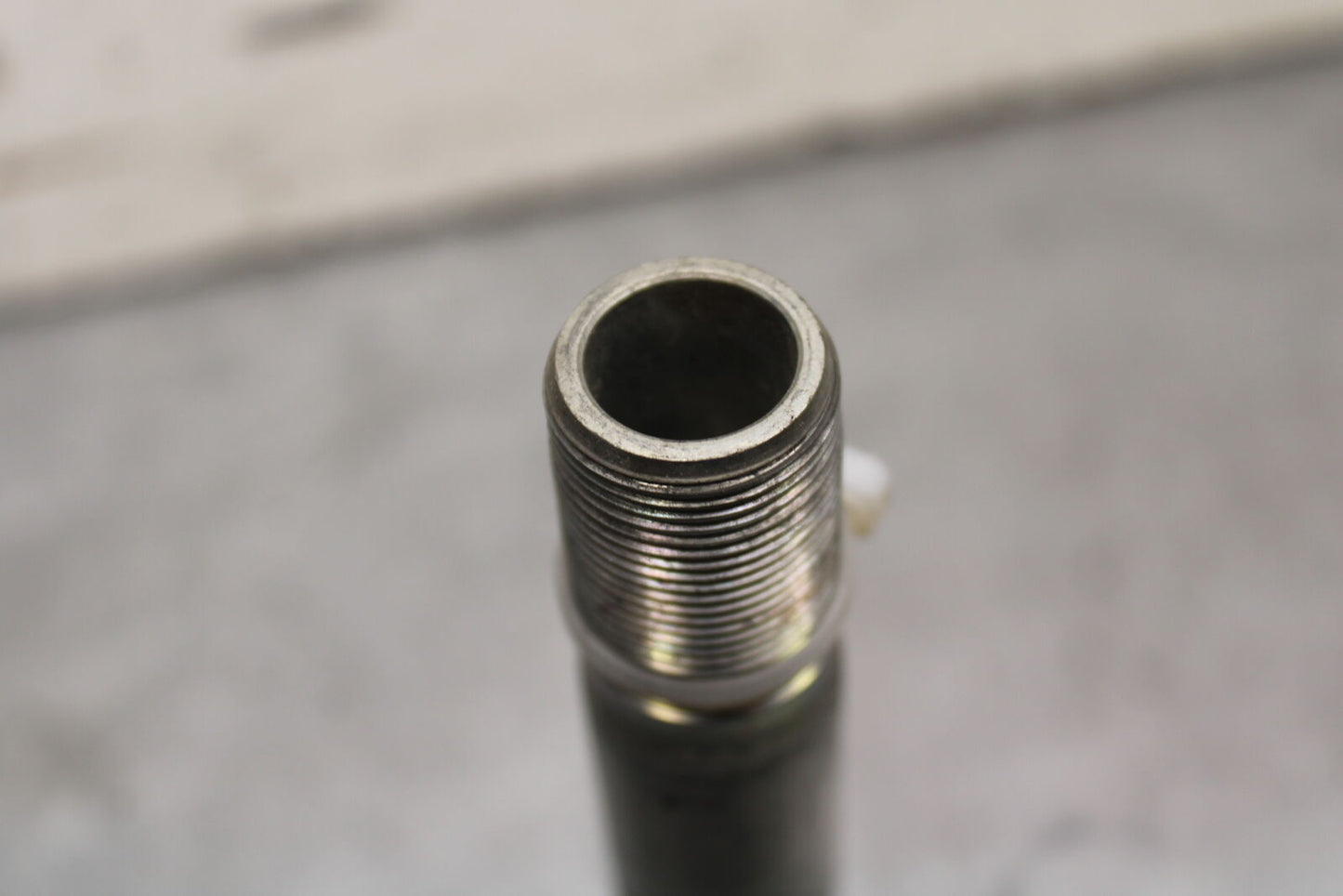 13-18 KAWASAKI NINJA ZX6R FRONT WHEEL RIM AXLE PIVOT BOLT 41068-0595 BB666