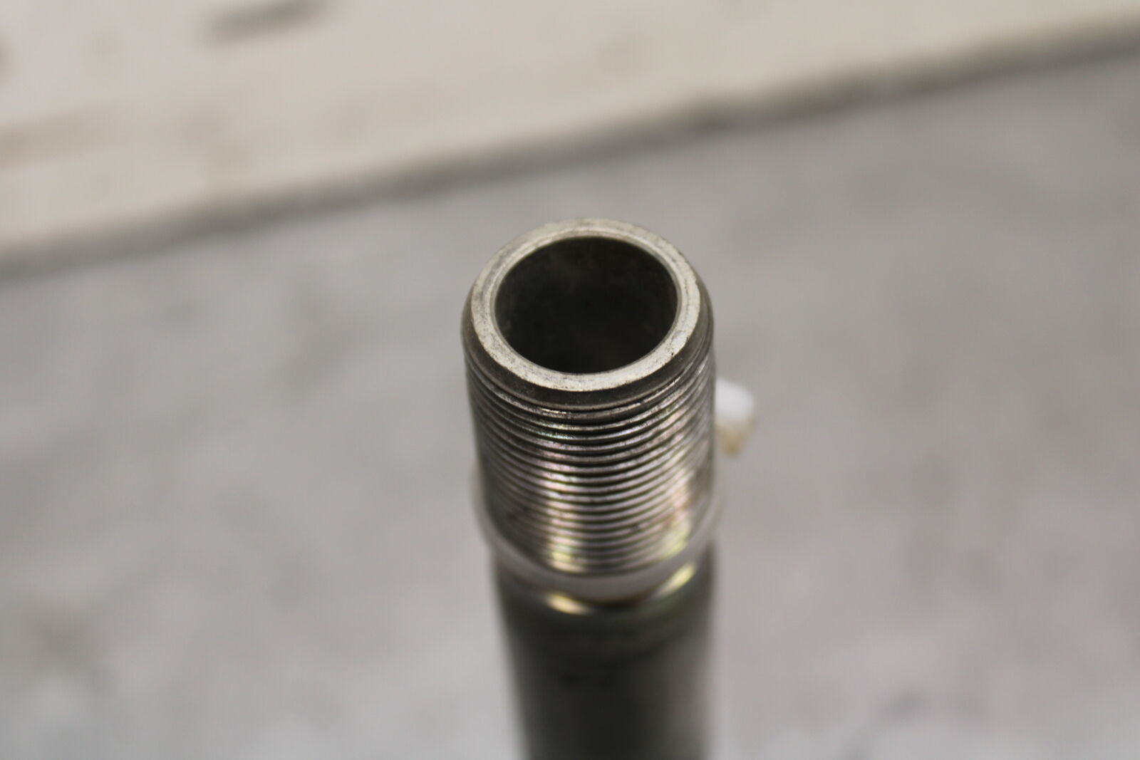 13-18 KAWASAKI NINJA ZX6R FRONT WHEEL RIM AXLE PIVOT BOLT 41068-0595 BB666